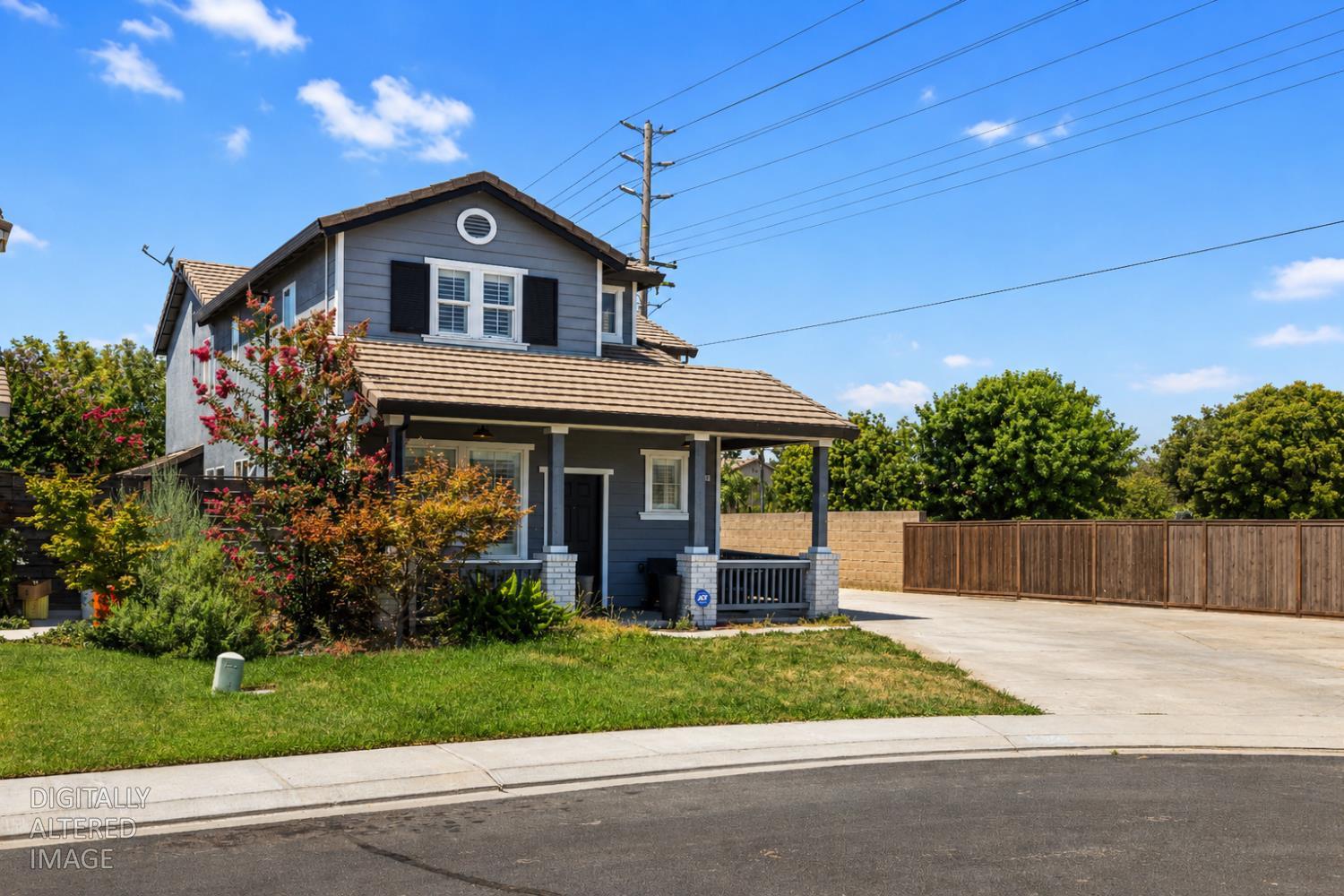 5323 St Elmo Ct, Riverbank, CA 95367-9415