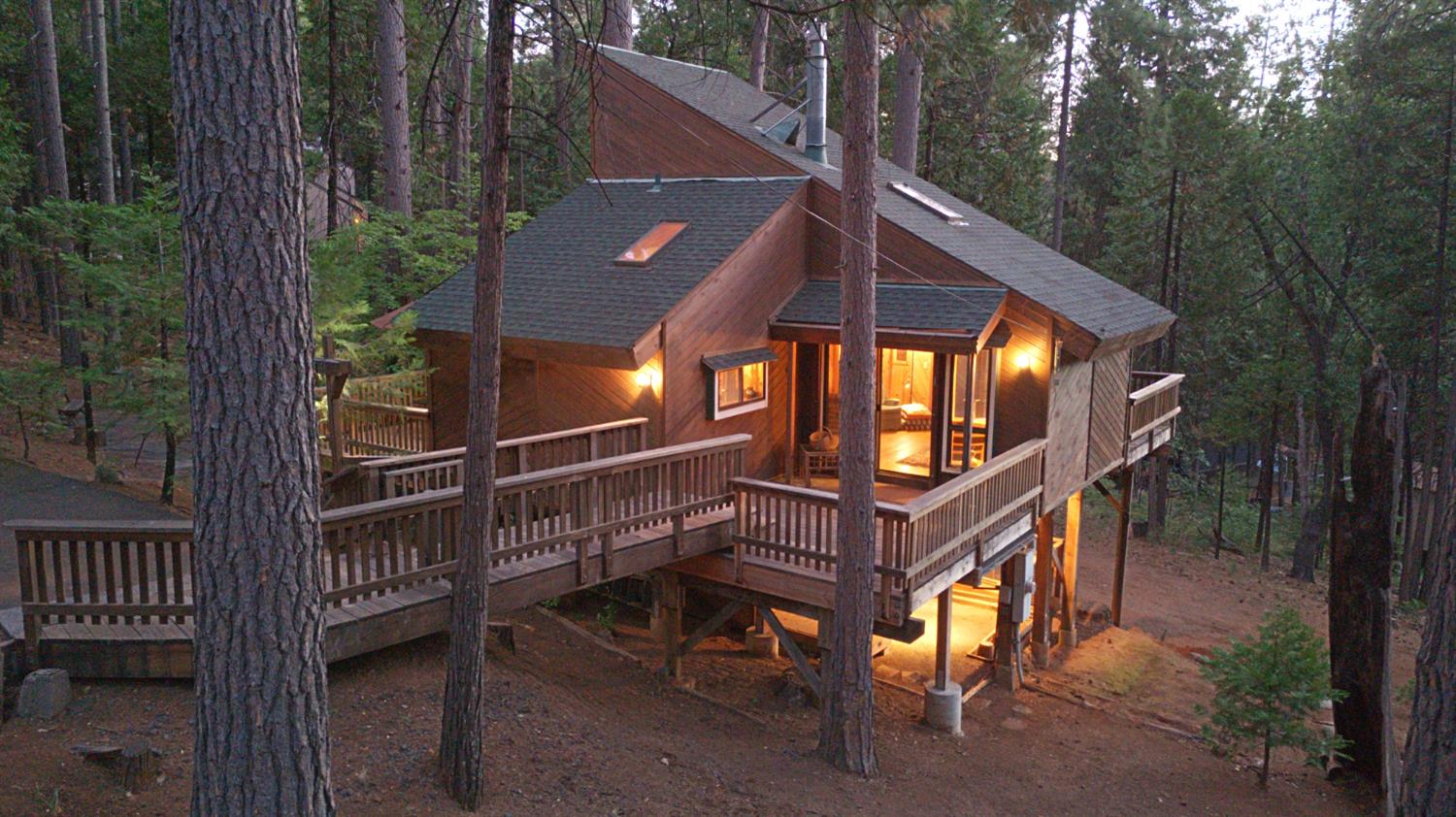2378 Sultana Rd, Arnold, CA 95223