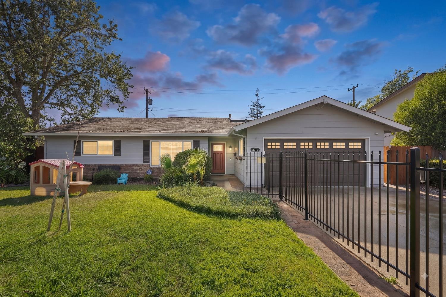 2618 Don Juan Dr, Rancho Cordova, CA 95670-4913