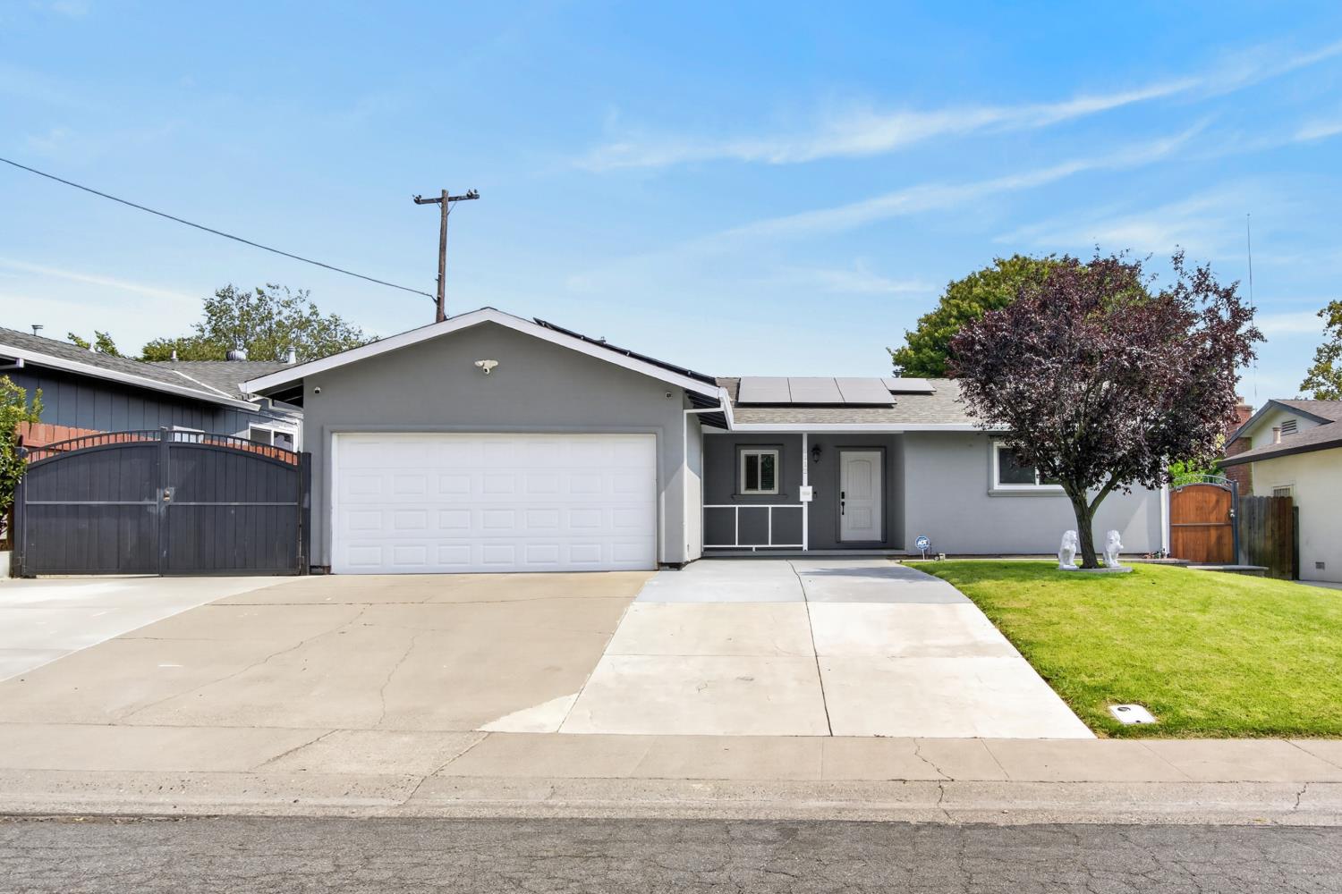 6112 Shenandoah Dr, Sacramento, CA 95841-2127