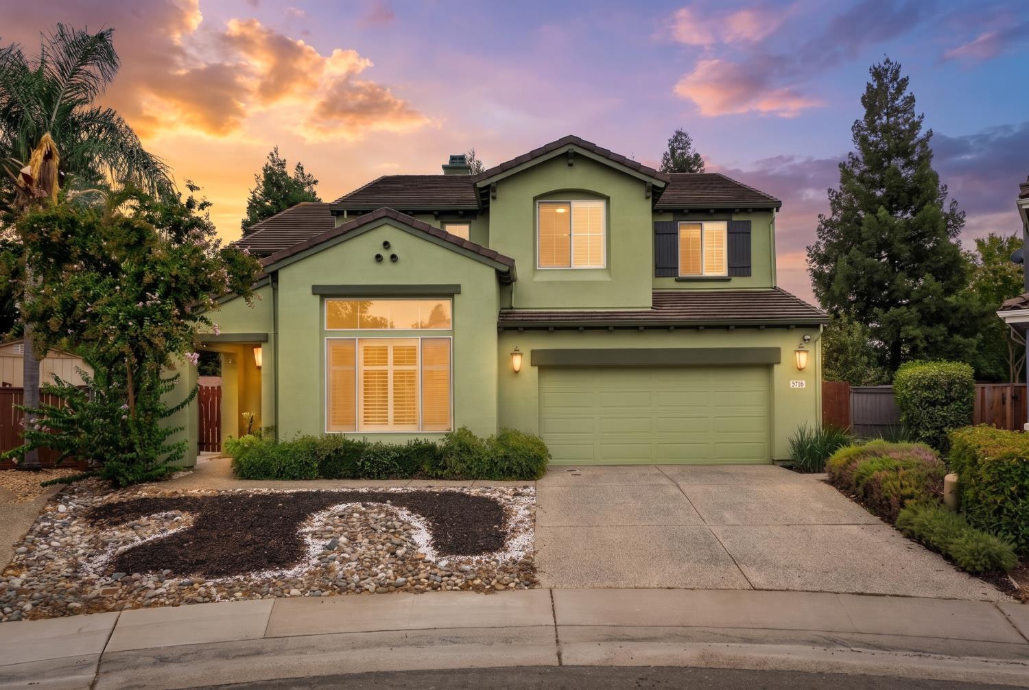 5716 Alder Bridge Ct, Elk Grove, CA 95757-8317