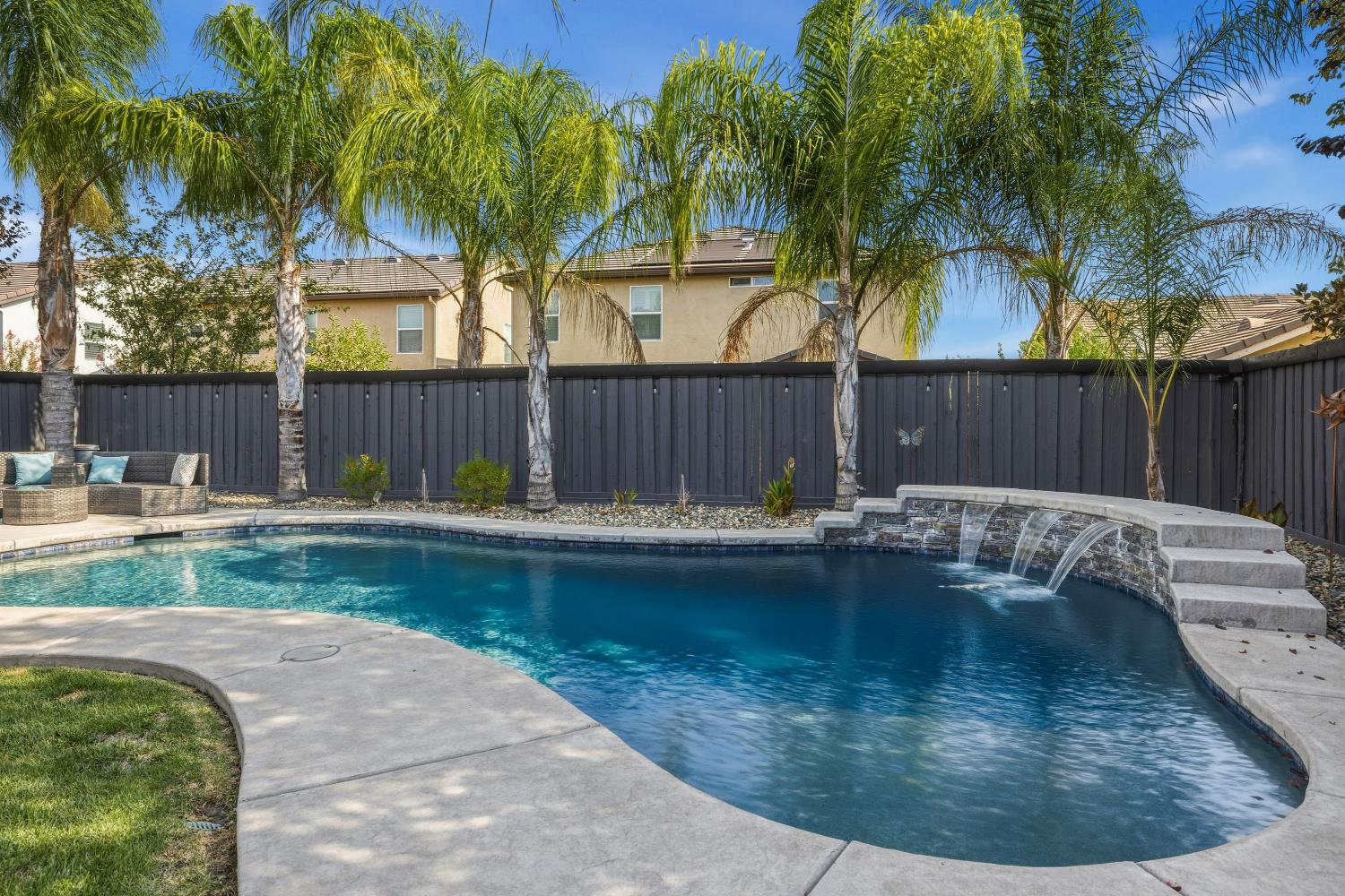 333 Bramble Ct, Roseville, CA 95747-4202