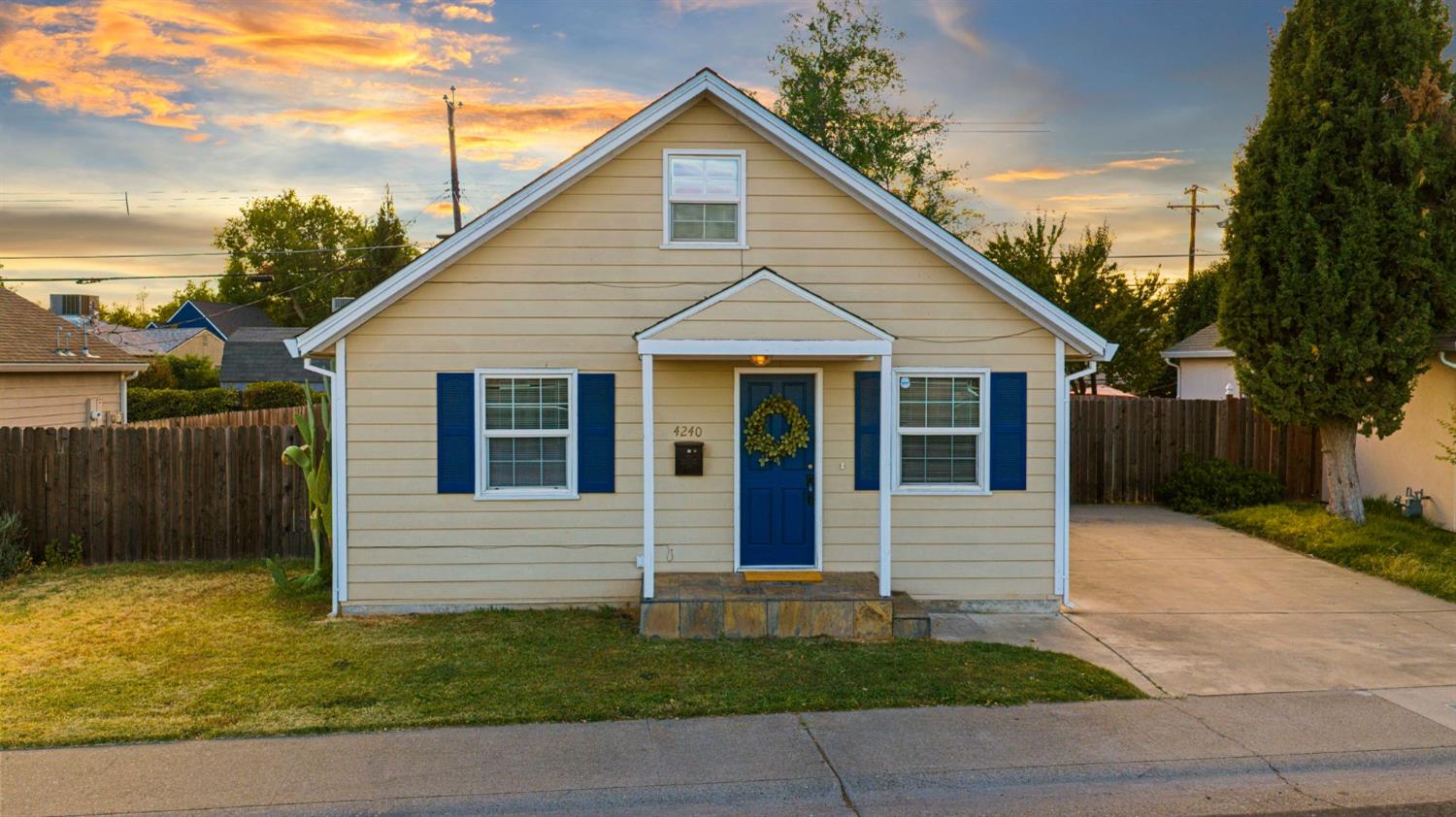 4240 Attawa Ave, Sacramento, CA 95822-1421