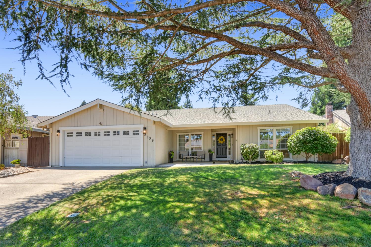 5109 Vista Del Oro Way, Fair Oaks, CA 95628-4146