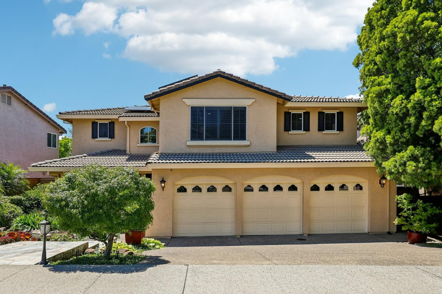 5121 Wedgewood Way, Rocklin, CA 95765-5056