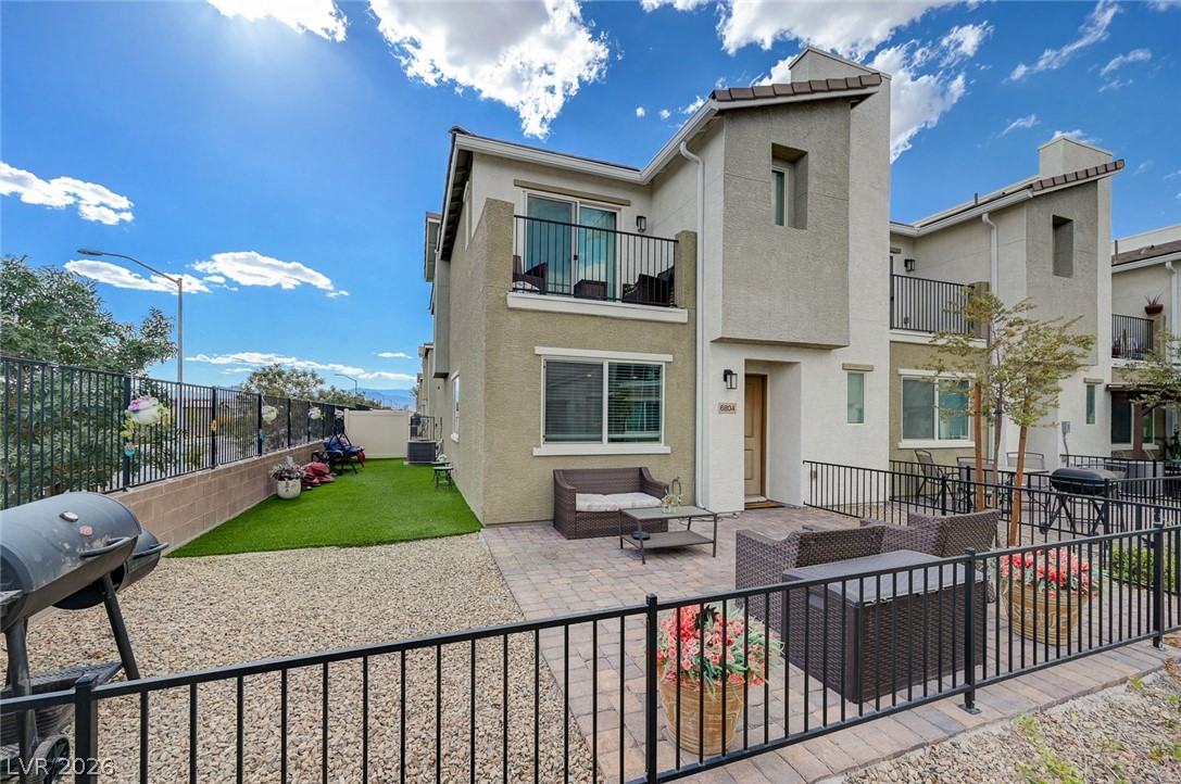 6804 Satin Silver Court