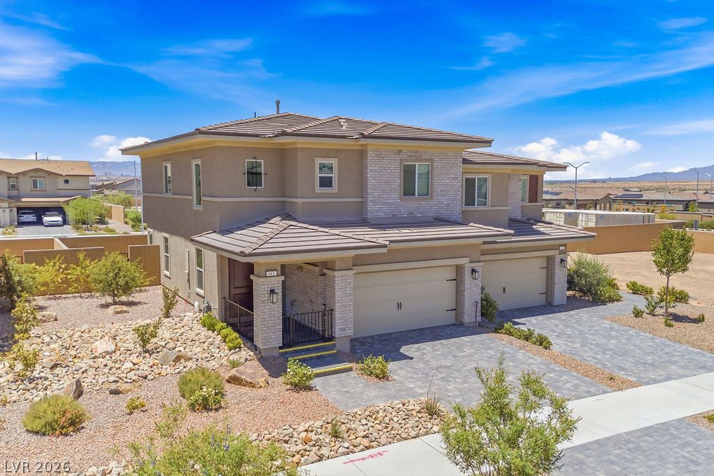 913 Cadence View Way