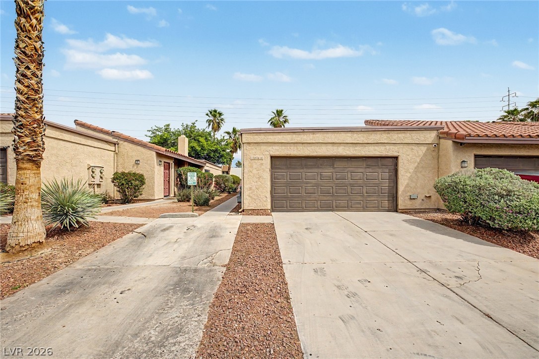1868 Arbol Verde Way