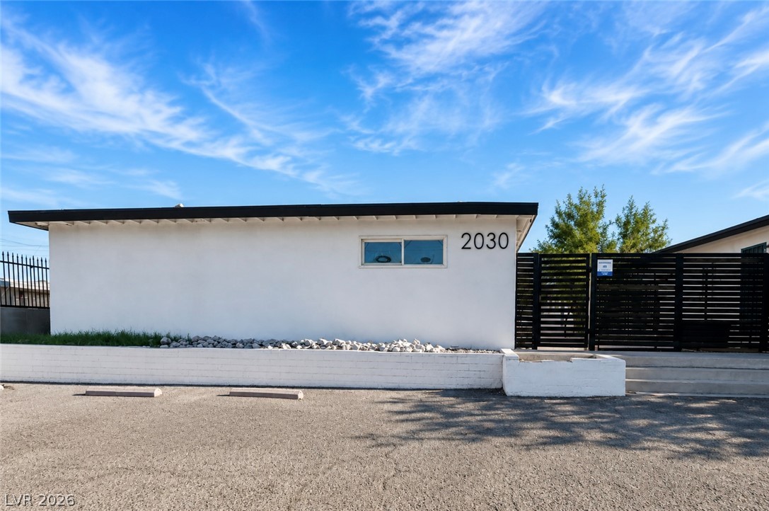 2030 Sunrise Avenue 10