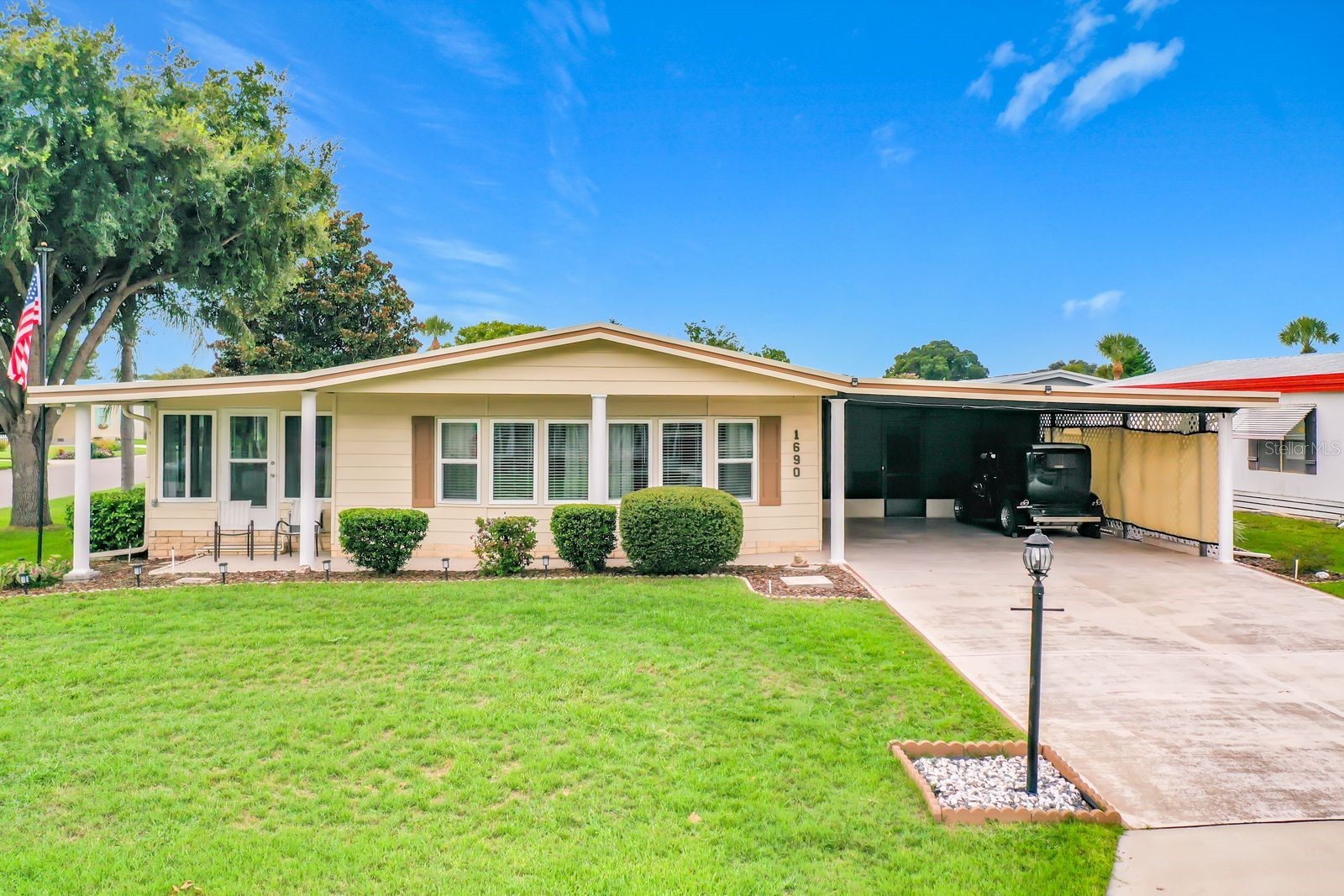 1690 NASSAU CIRCLE