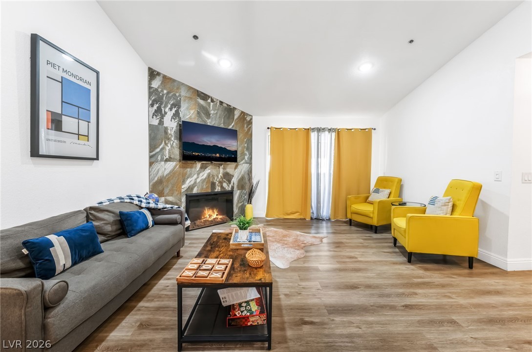 4200 South Valley View Boulevard 3040