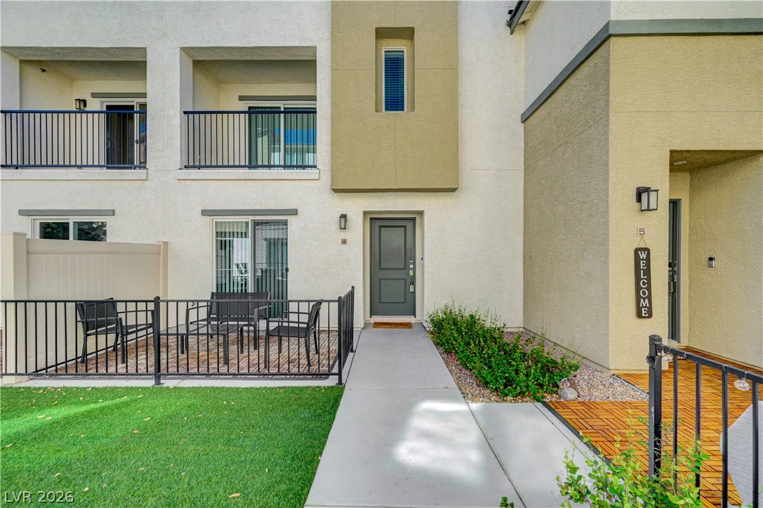 12328 Golden Wreath Road 4