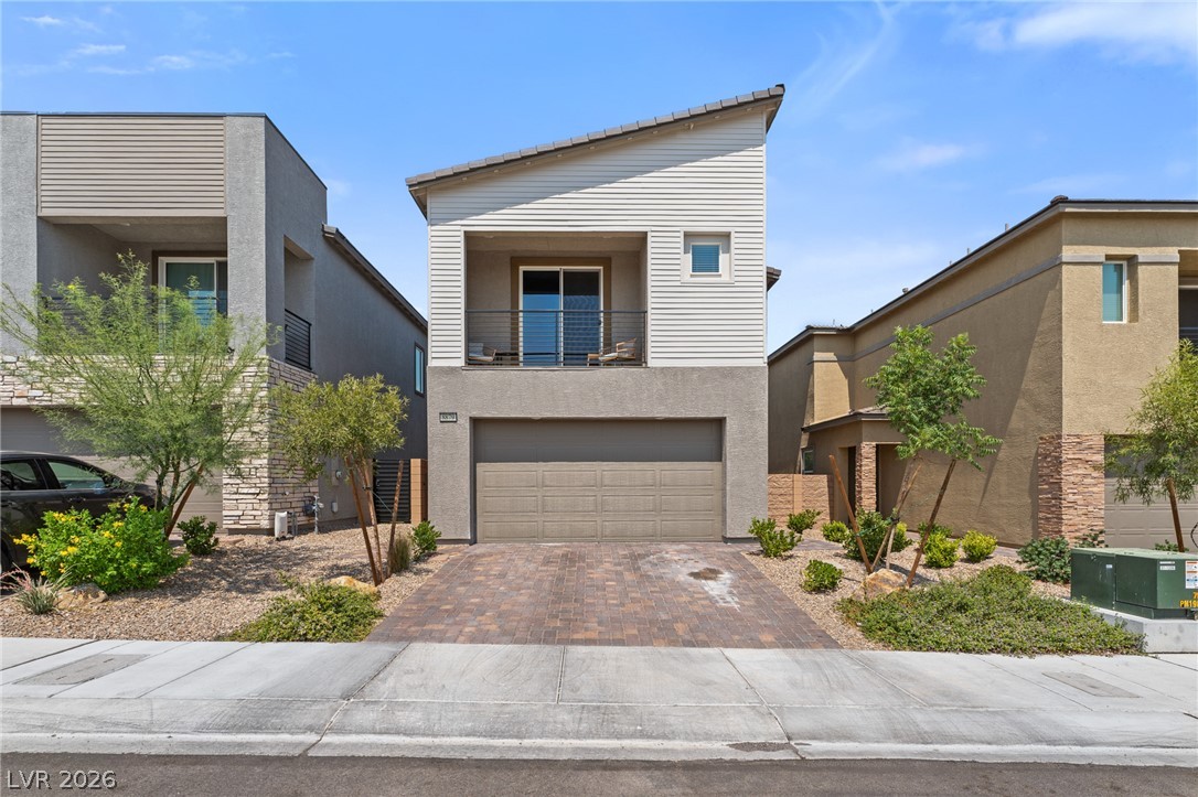 8879 Roadrunner Ravine Street
