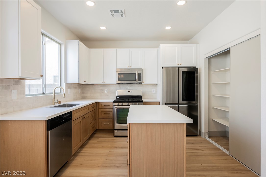 5116 Yellow Dawn Court