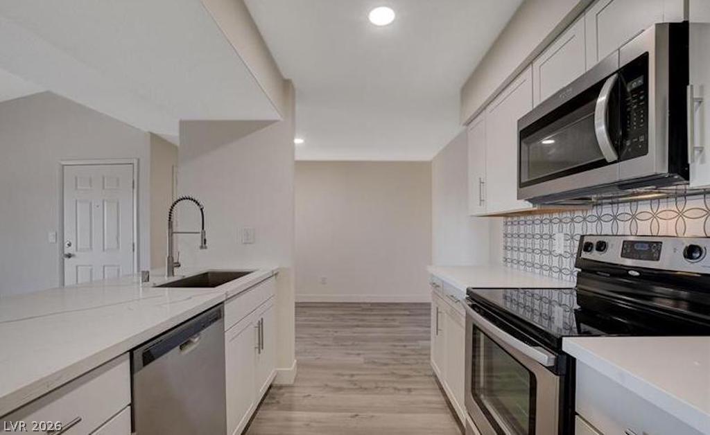 8101 West Flamingo Road 2014
