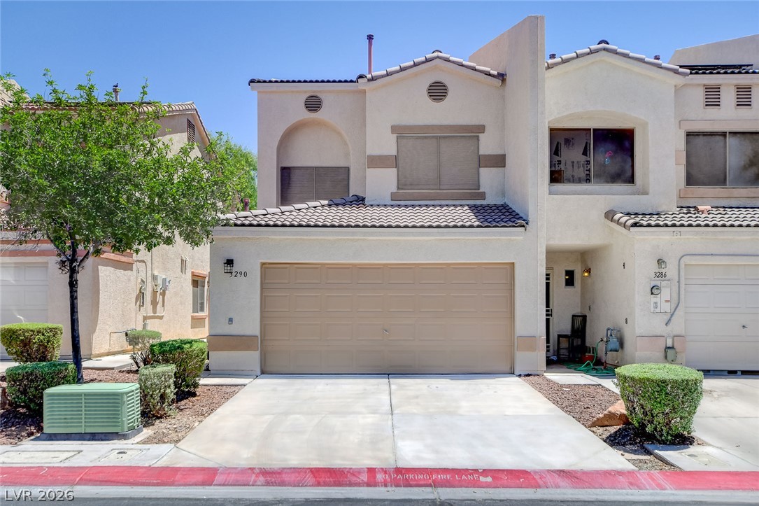 3290 Dragon Fly Street