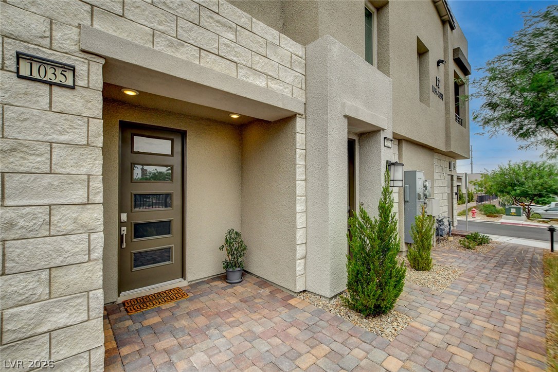 600 North Carriage Hill Drive 1035