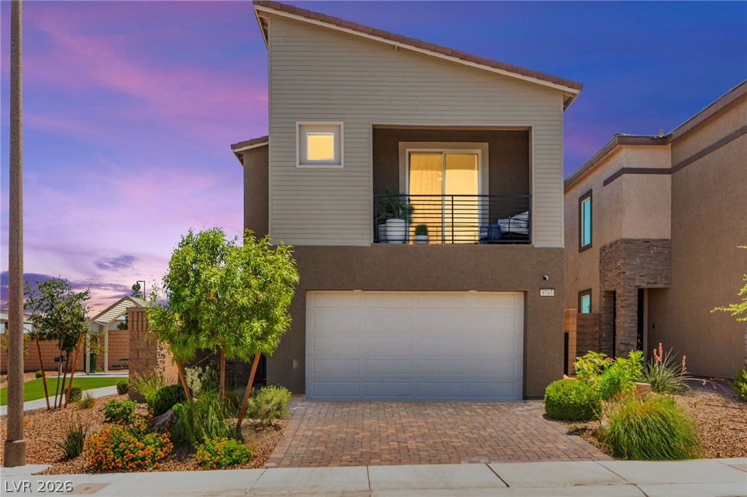 9743 Mojave Mountain Street