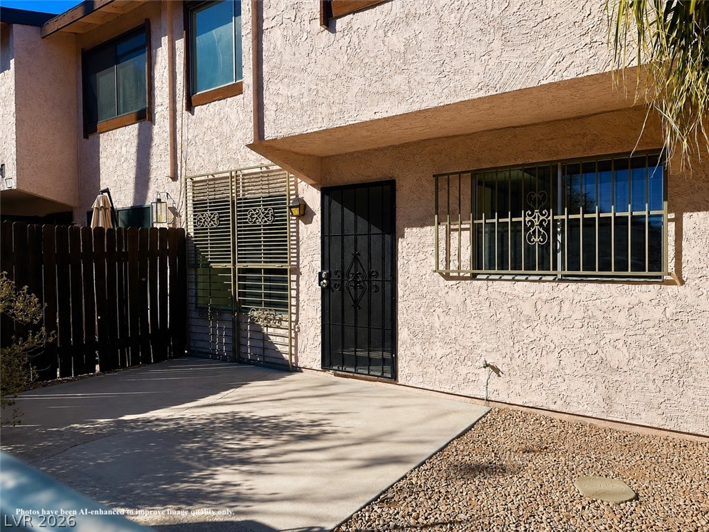 4338 North Caliente Street 15
