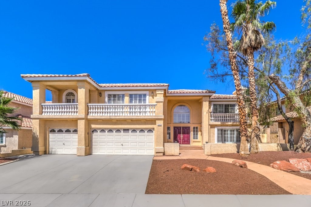 3743 Lone Mesa