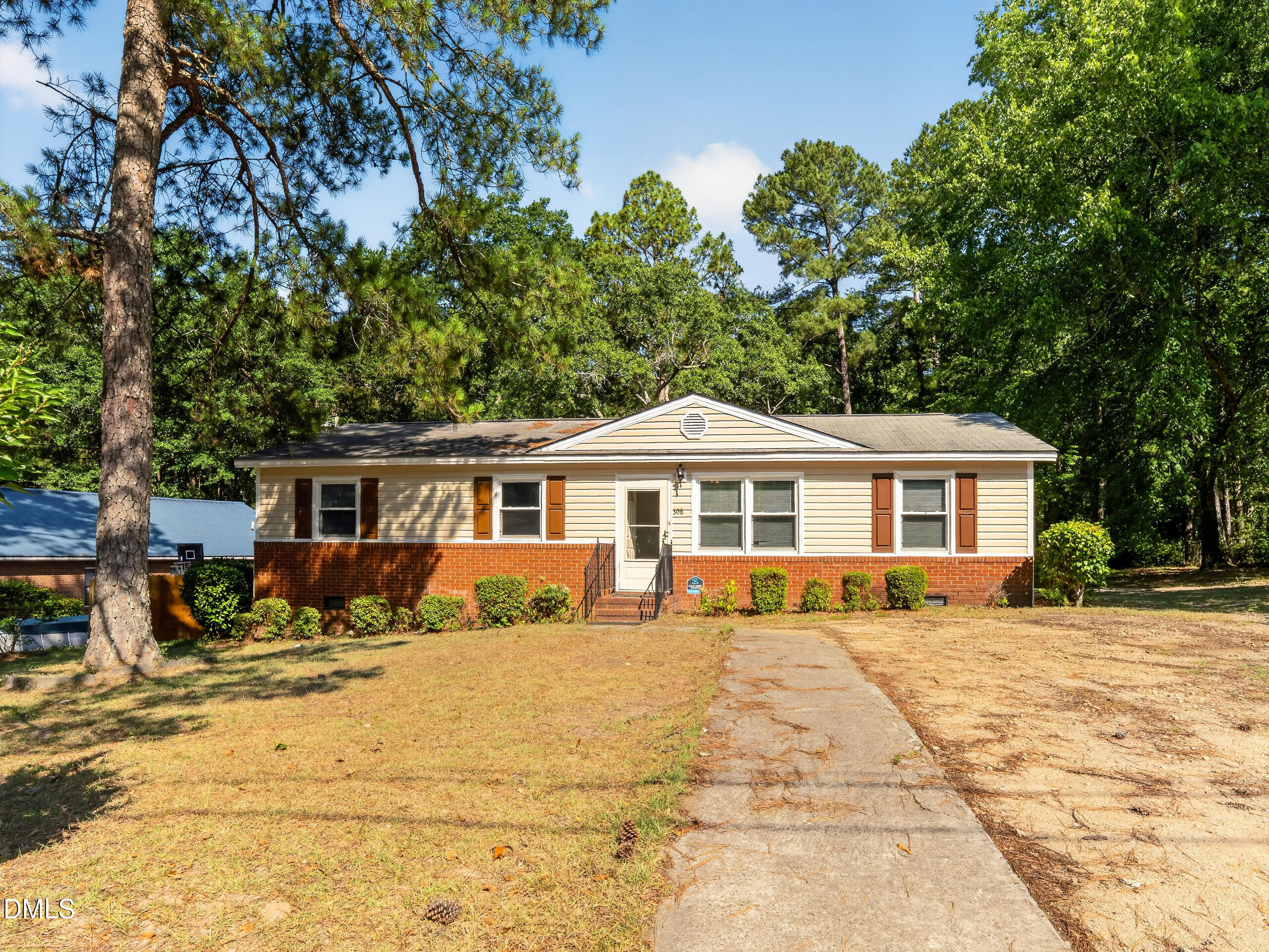 308 Pennsylvania Avenue, Fayetteville, NC 28301