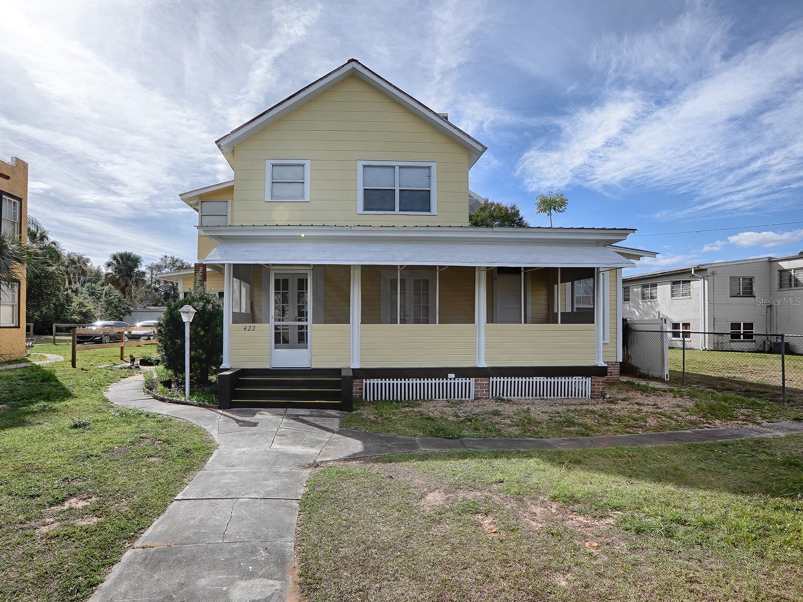 422 E CITRUS AVENUE