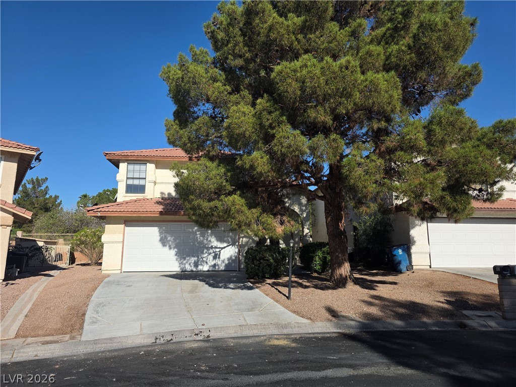 4801 FIESTA LAKES Street
