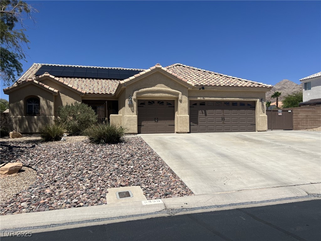 6596 Secluded Avenue