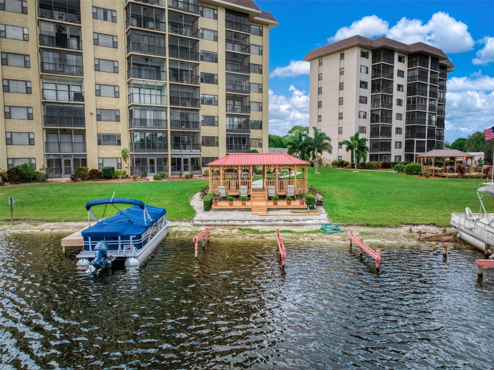 117 COUNTRY CLUB DRIVE 202