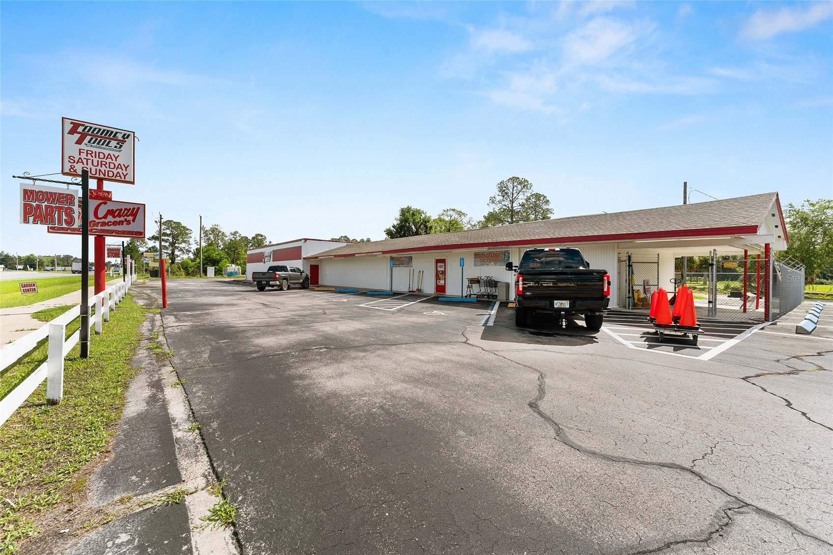 17313 NE US HWY 301