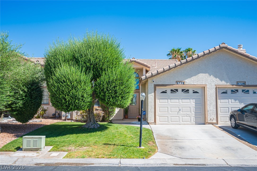 5732 Colwood Lane