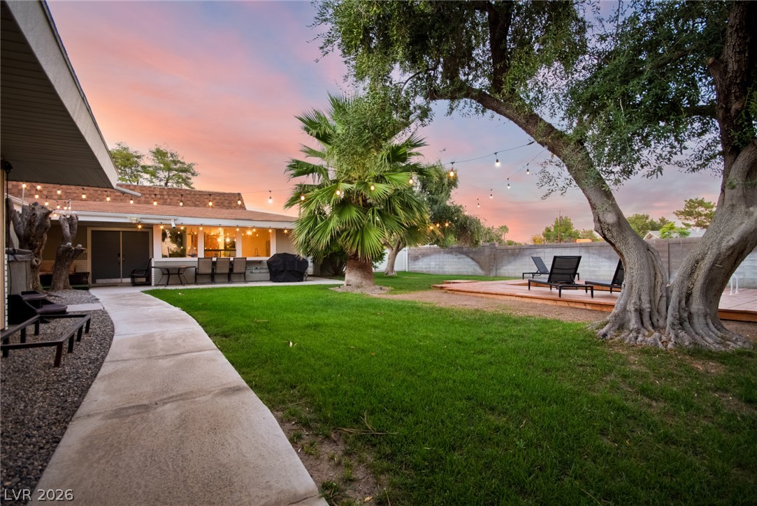 5710 Madre Mesa Drive