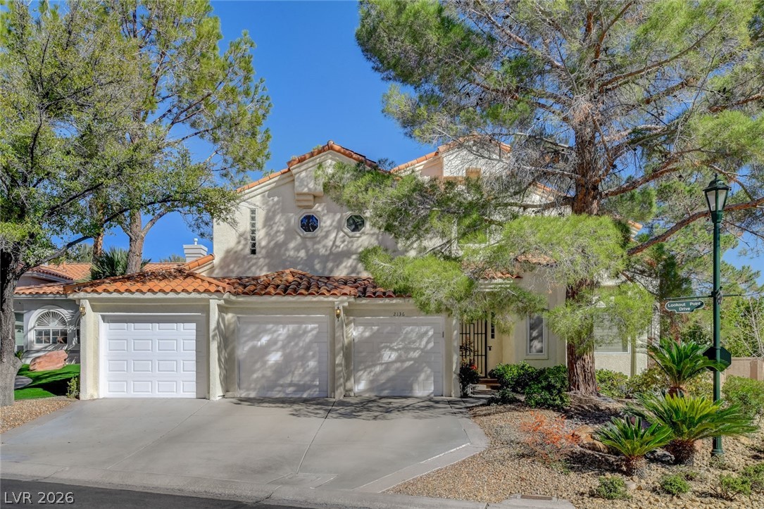 2136 Lookout Point Circle
