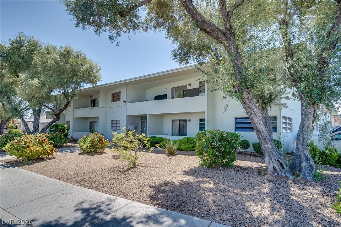 1700 Rexford Drive 209