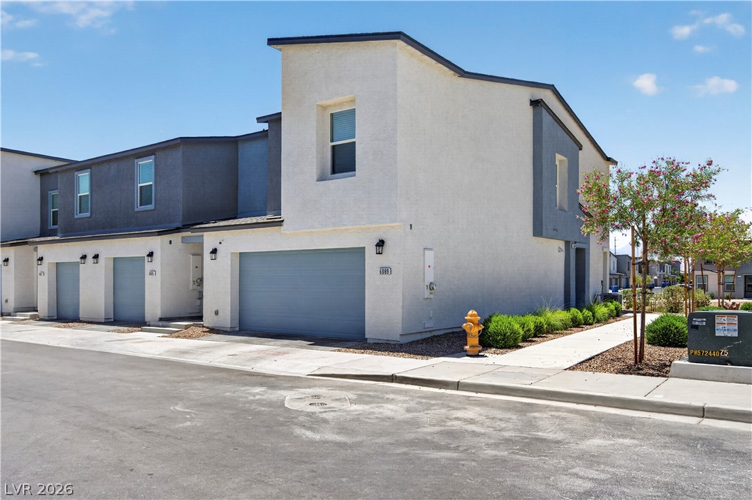 6089 Lily Garden Street