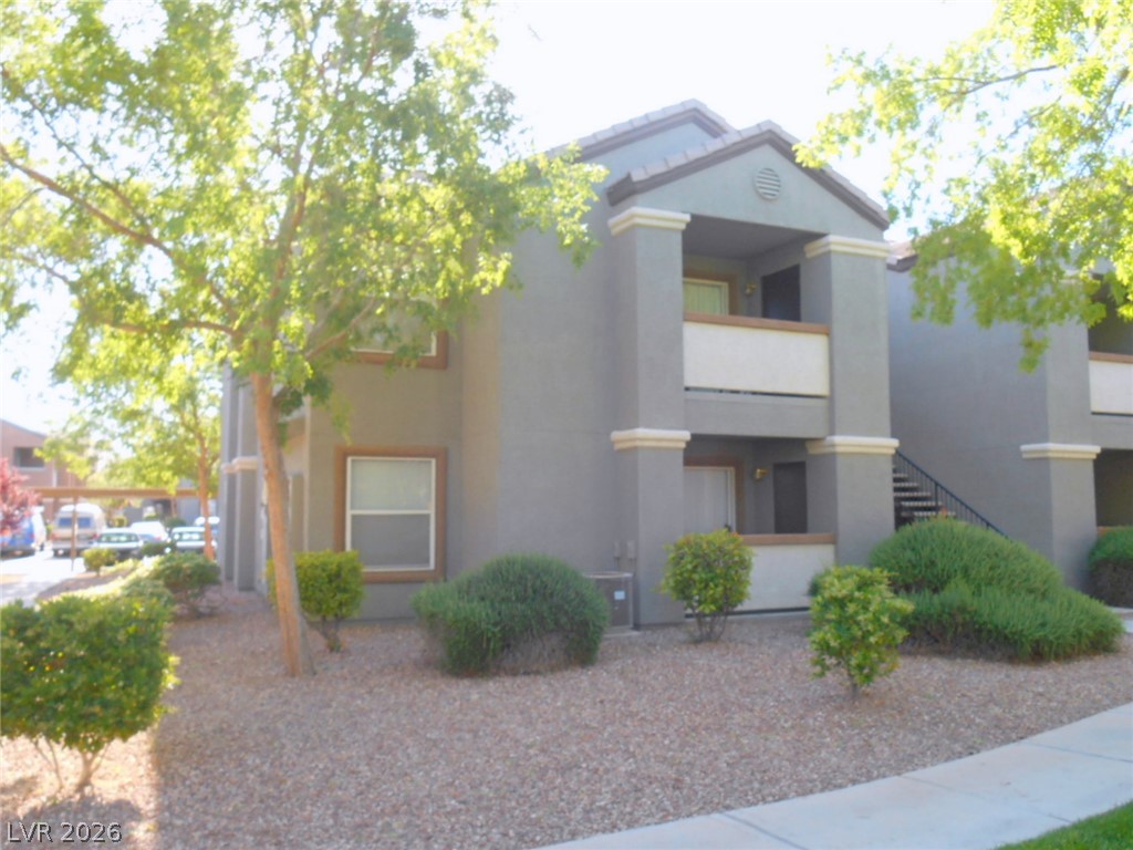 555 SILVERADO RANCH Boulevard 1073