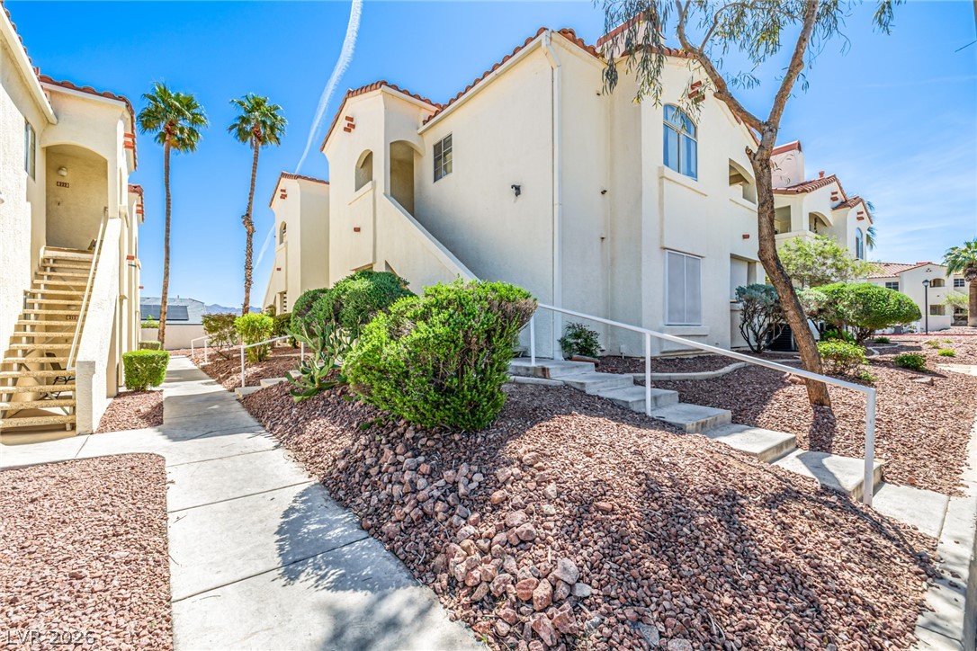 698 South Racetrack Road 124