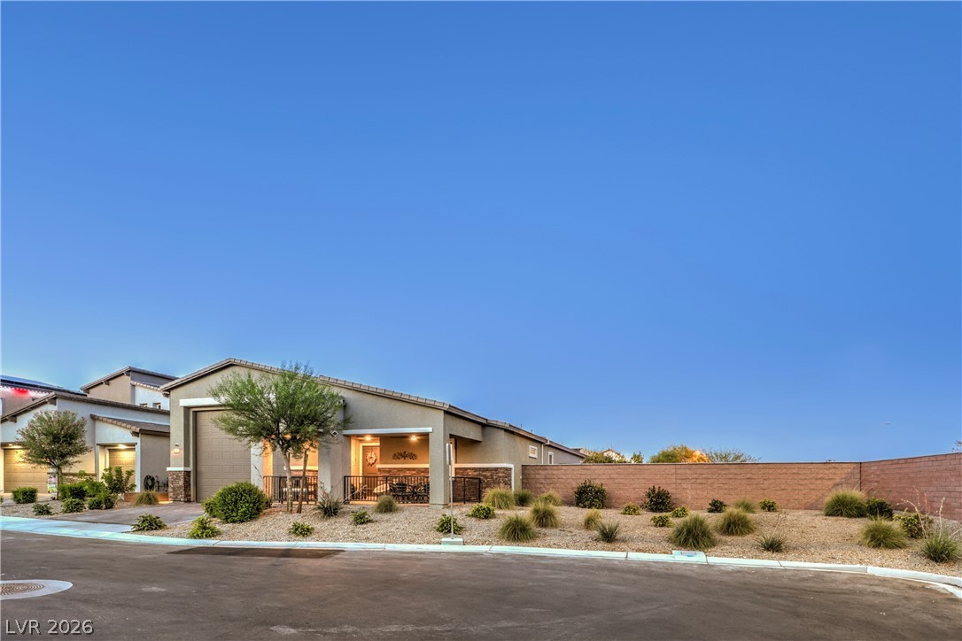 10090 Desert Azure Street