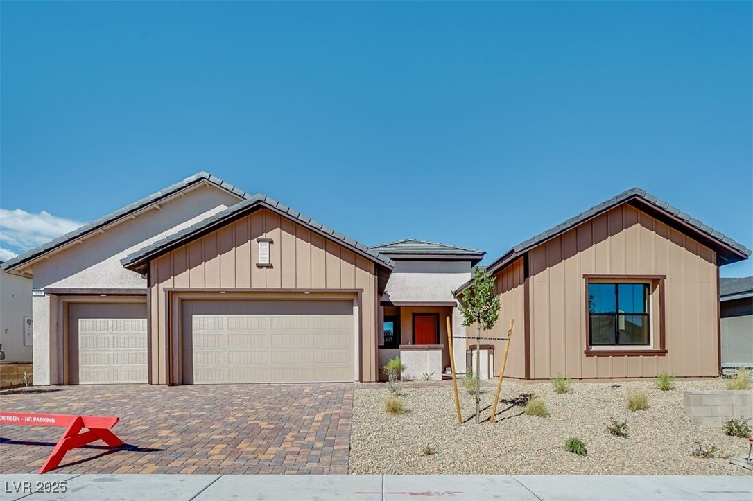 489 Carter House Way