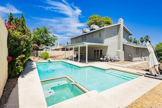 5445 El Roble Court