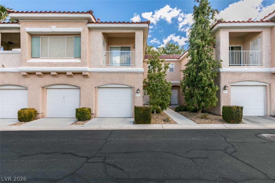 251 South Green Valley Parkway 3812
