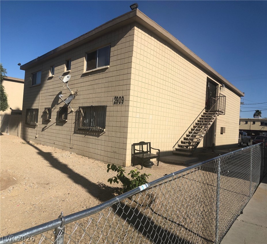 2909 Elm Avenue 2