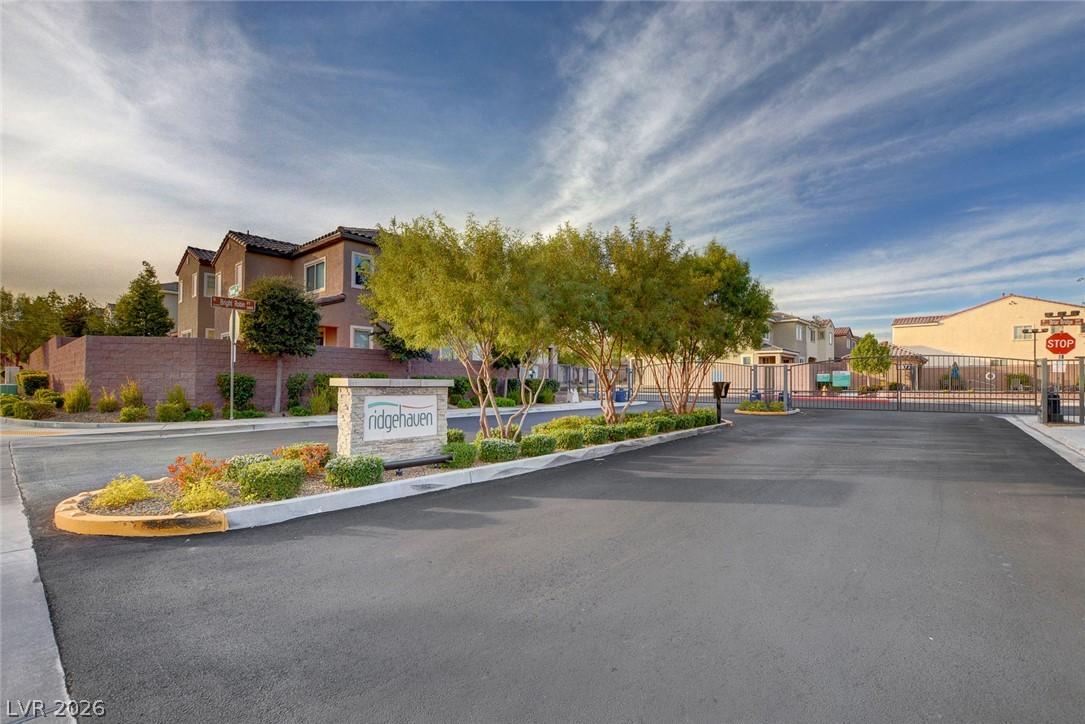 5831 Sleepy Willow Street