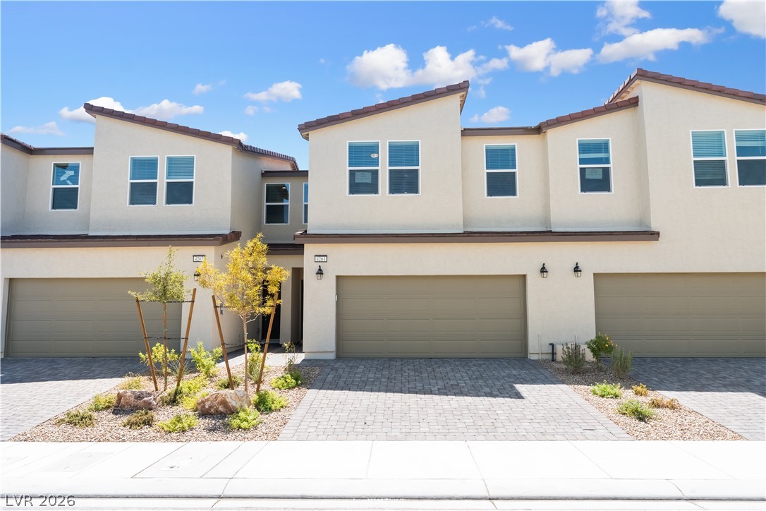 4261 Galaxy Gaze Avenue