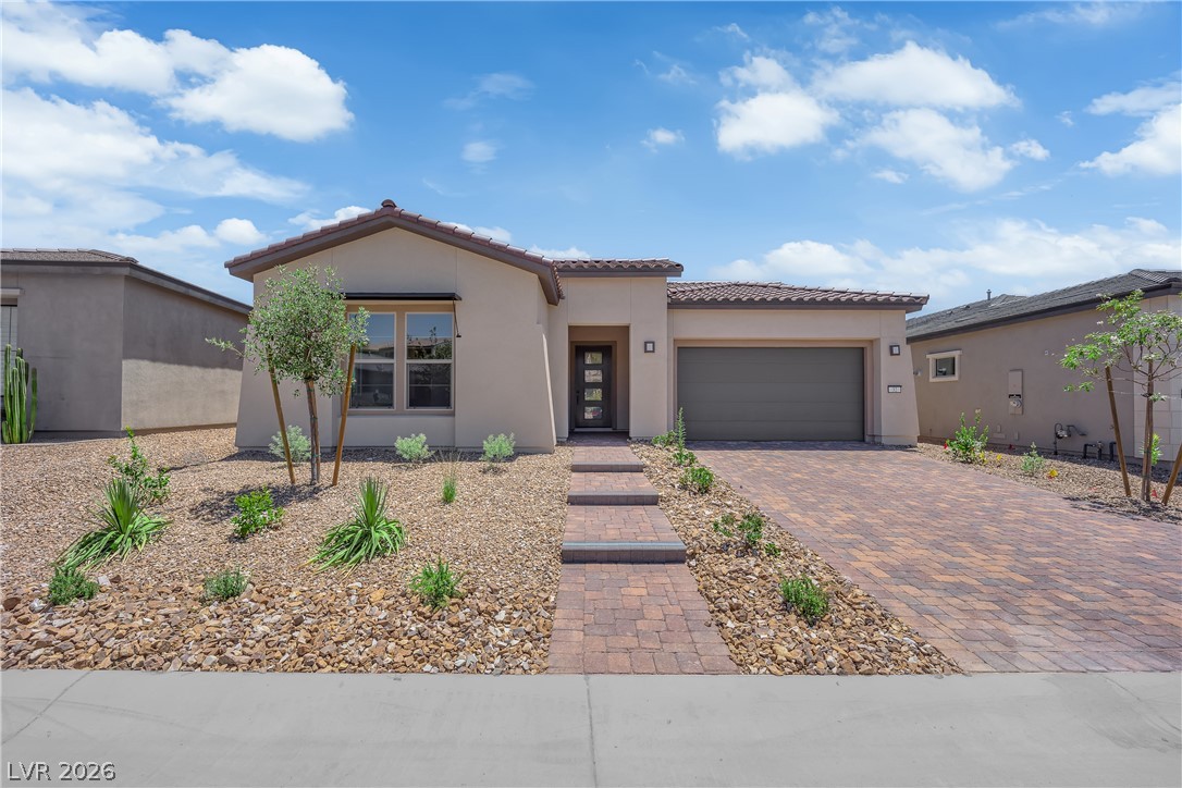 32 Stone Yucca Court