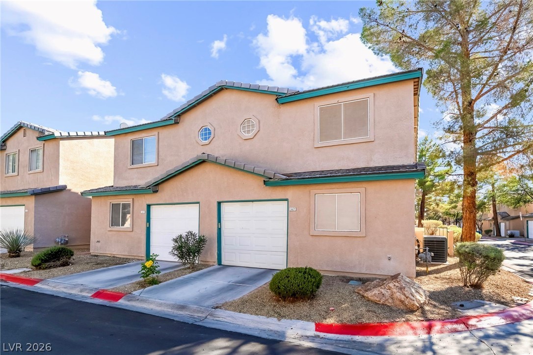 5621 Lago Court