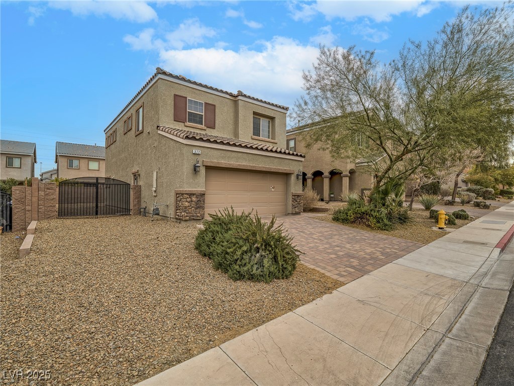 372 Monique Springs Street