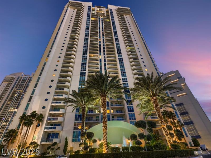 2747 Paradise Road 1505