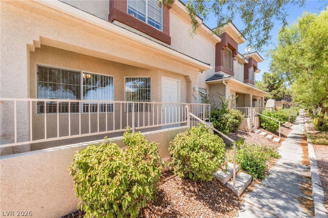 1310 Dusty Creek Street