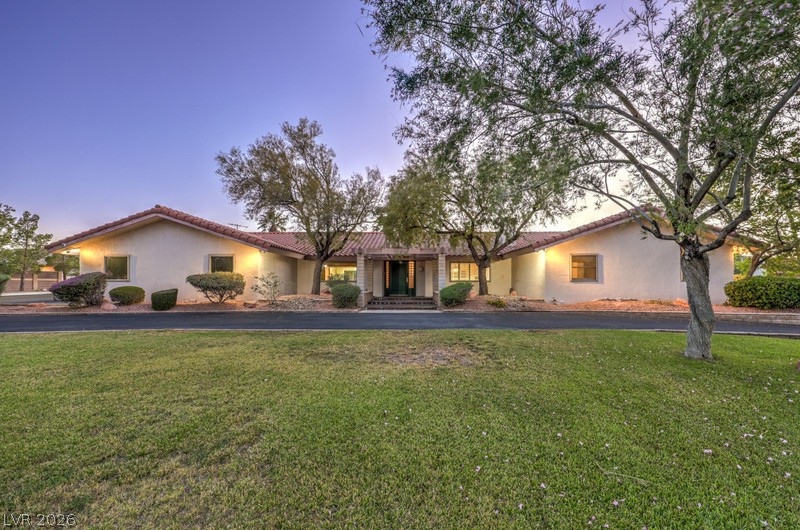 2135 South Cimarron Road
